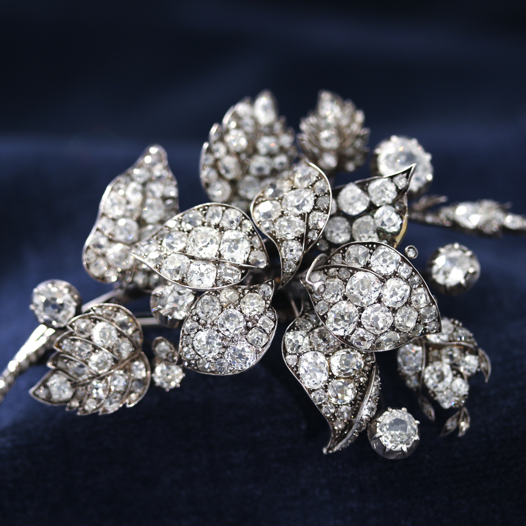 Luxury Diamond Jewelry Flower